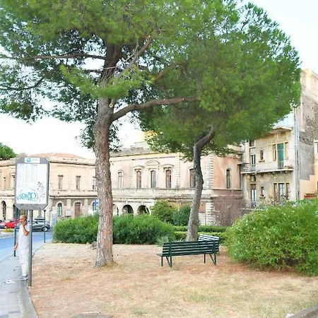 Etnea Gioeni House * Catane